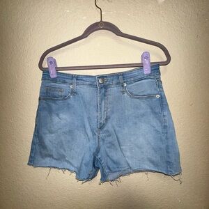High wasted jean shorts